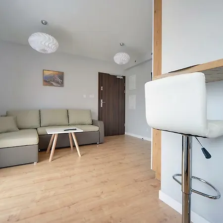 Everysky - Wilcza 3f-2 דירה קרפאז'